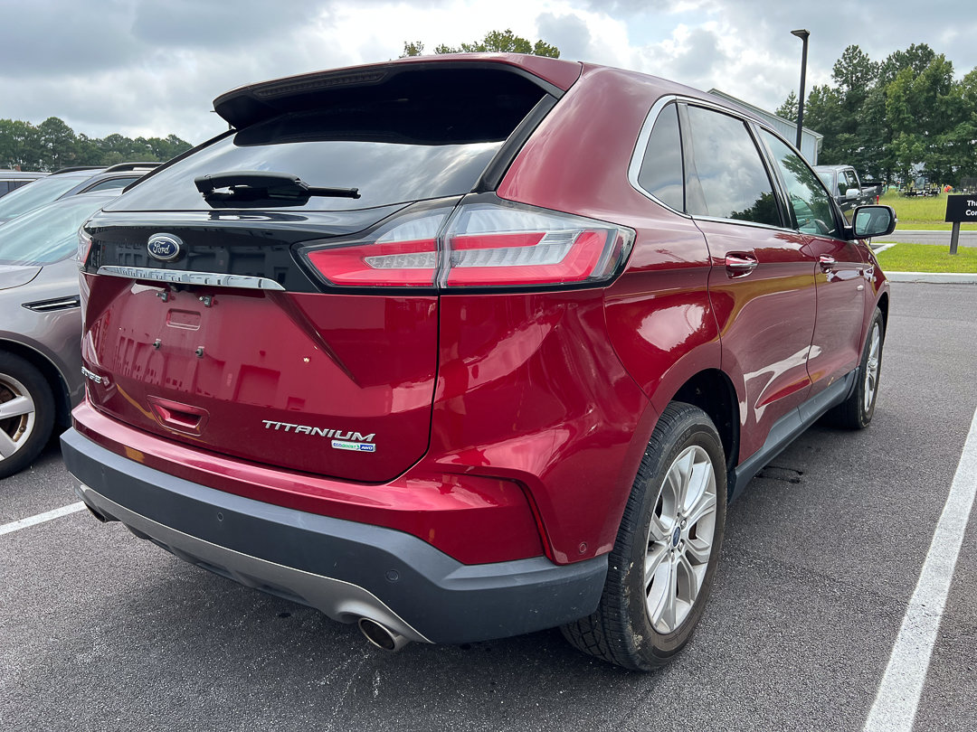 Used 2019 Ford Edge Titanium w/ Equipment Group 301A AWD/4WD image 5