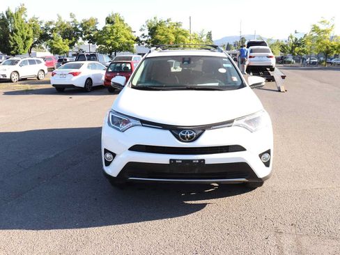 Used 2018 Toyota RAV4 XLE w/ Plus Extra Value Package AWD/4WD image 2