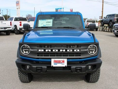 New 2025 Ford Bronco Big Bend w/ Black Diamond Package AWD/4WD image 2