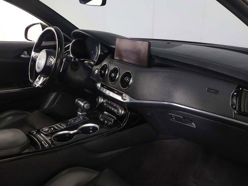 Used 2022 Kia Stinger GT-Line w/ Sun & Sound Package RWD image 29
