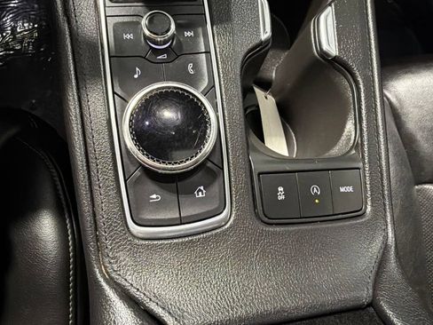 Used 2019 Cadillac XT4 Premium Luxury AWD/4WD image 28