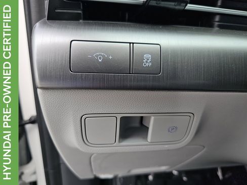 Certified 2024 Hyundai Kona SEL FWD image 31