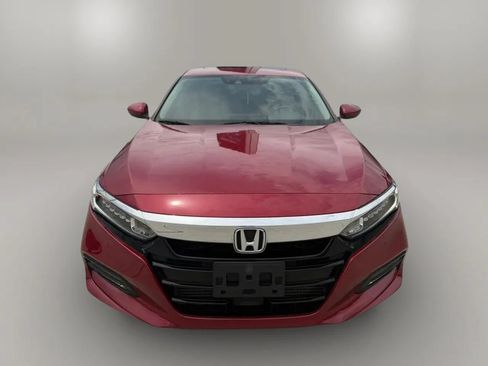 Used 2018 Honda Accord Touring image 2