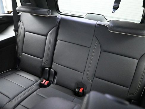 New 2026 GMC Yukon Elevation image 12