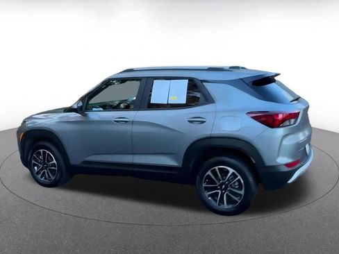 Used 2025 Chevrolet TrailBlazer LT image 10