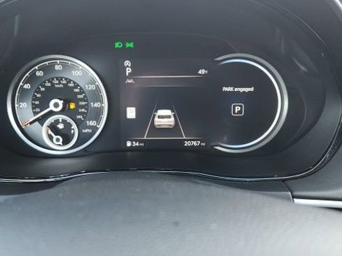 Used 2025 Genesis GV70 2.5T image 12