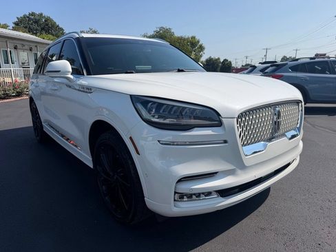 Used 2021 Lincoln Aviator Reserve w/ Equipment Group 208A AWD/4WD image 3