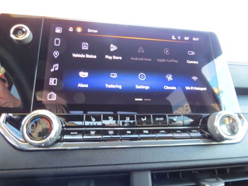 Used 2025 Chevrolet Colorado Trail Boss image 23