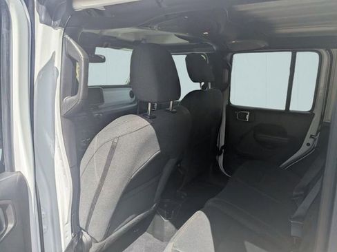 Used 2025 Jeep Wrangler Unlimited Sport AWD/4WD image 20