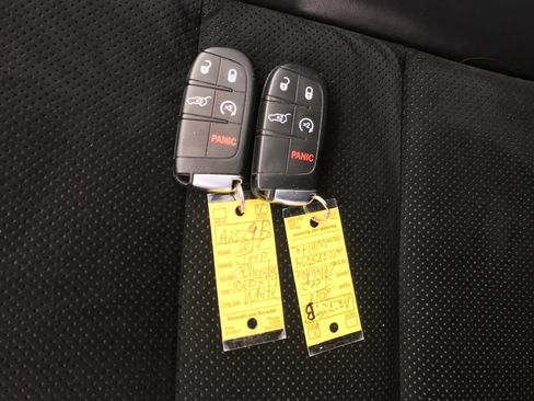 Used 2018 Jeep Grand Cherokee Altitude image 28