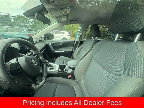 Used 2019 Toyota RAV4 LE AWD/4WD image 9
