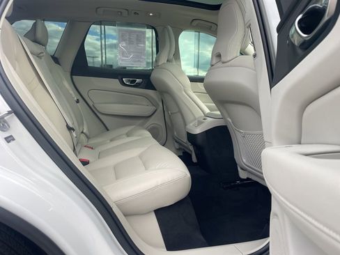 Certified 2023 Volvo XC60 B5 Plus w/ Climate Package image 17