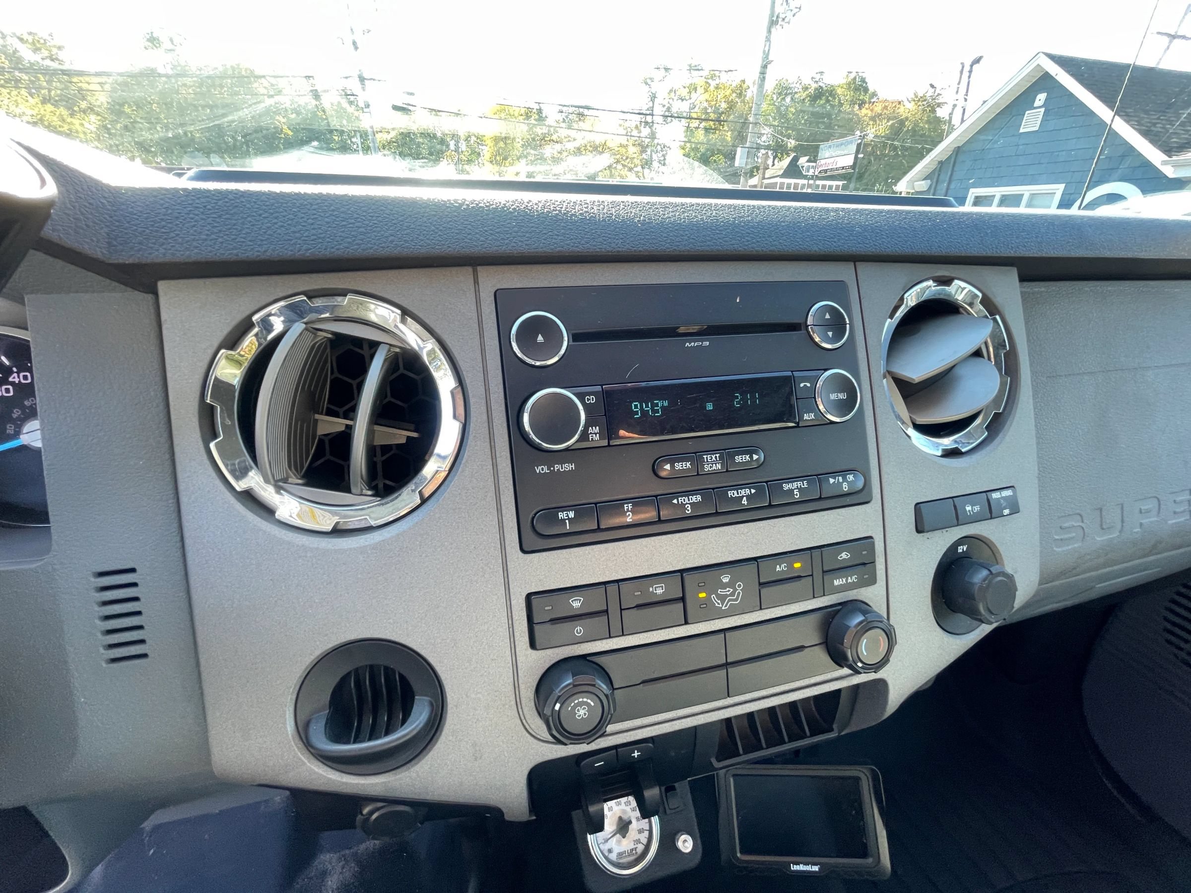 Used 2012 Ford F250 XLT w/ XLT Premium Pkg AWD/4WD image 12