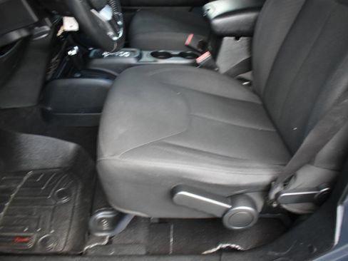 Used 2018 Jeep Wrangler Unlimited Sport S AWD/4WD image 24