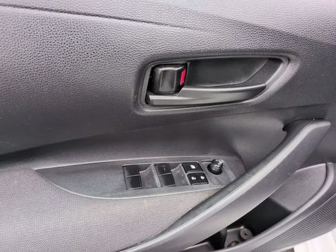 Used 2024 Toyota Corolla LE FWD image 11