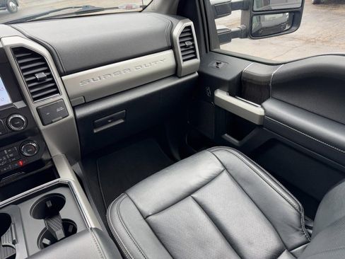 Used 2020 Ford F250 Lariat image 15