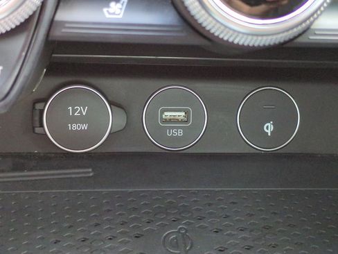 Used 2023 Genesis G70 2.0T w/ Sport Prestige Package RWD image 15