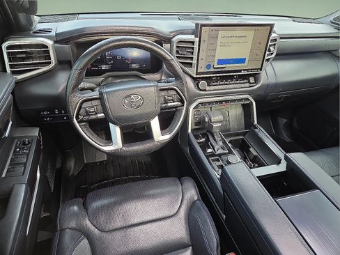 Used 2022 Toyota Tundra Platinum image 9