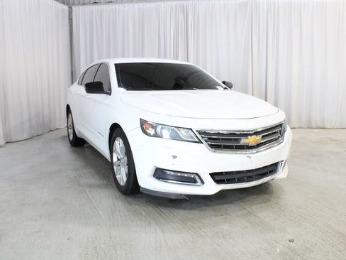 Used 2018 Chevrolet Impala LT FWD image 37