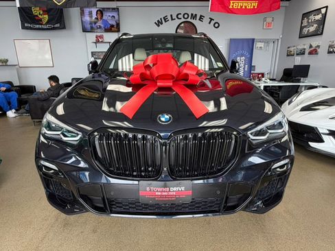 Used 2019 BMW X5 xDrive40i w/ M Sport Package image 3