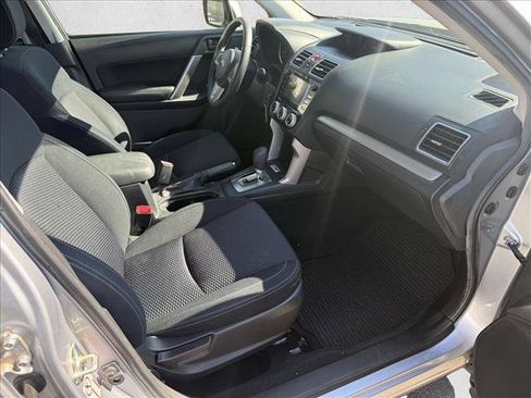 Used 2017 Subaru Forester 2.5i Premium w/ All-Weather Package AWD/4WD image 19