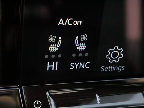 Used 2024 Volkswagen Atlas Peak Edition SEL image 28