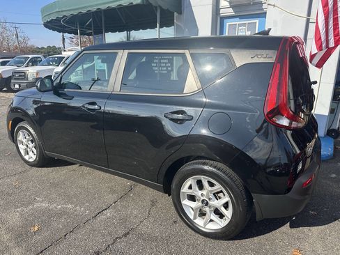 Used 2020 Kia Soul S image 8