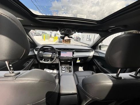 New 2026 Jeep Cherokee Limited AWD/4WD image 33