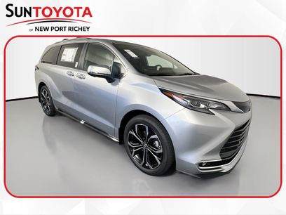 New 2025 Toyota Sienna Platinum