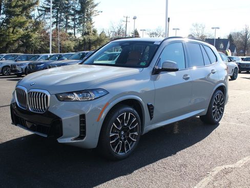 New 2026 BMW X5 xDrive40i w/ M Sport Package image 3