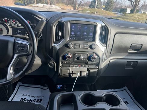 Used 2022 Chevrolet Silverado 1500 LT image 22