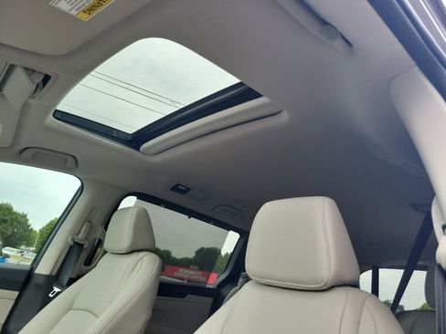 Certified 2026 Honda Odyssey EX-L image 13