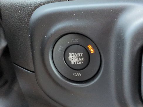 Used 2023 Jeep Wrangler Unlimited Sahara AWD/4WD image 29