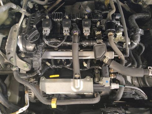 Used 2021 Nissan Versa SV image 30