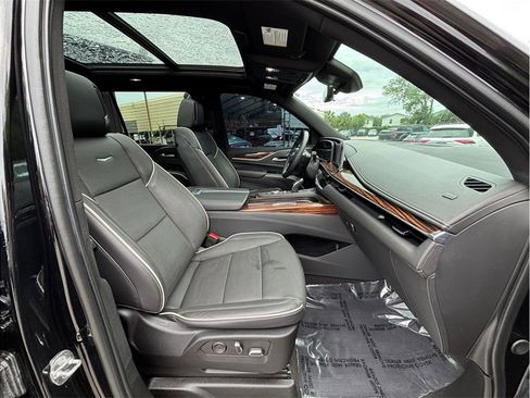 Used 2023 Cadillac Escalade ESV Premium Luxury RWD image 51