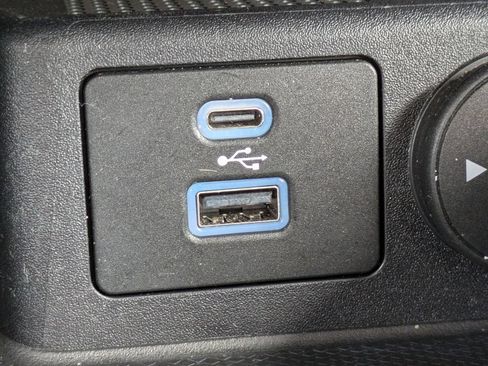 Used 2023 Ford Escape SE FWD image 23