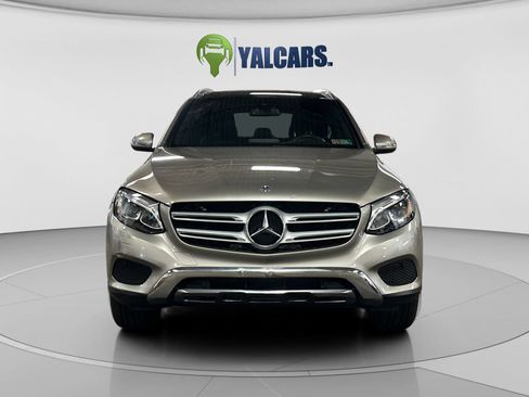 Used 2019 Mercedes-Benz GLC 300 4MATIC w/ Multimedia Package image 8