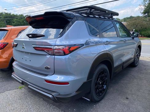 New 2025 Mitsubishi Outlander Trail Edition image 3