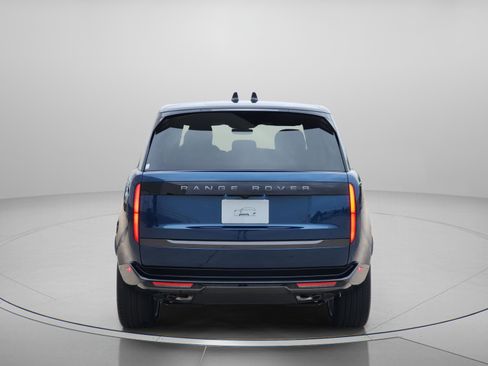 New 2026 Land Rover Range Rover Long Wheelbase SE AWD/4WD image 4