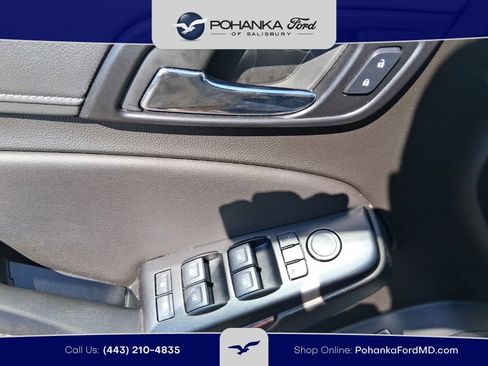 Used 2020 GMC Yukon SLT RWD image 9