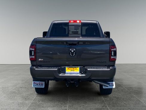 Used 2024 RAM 2500 Big Horn w/ Night Edition AWD/4WD image 4