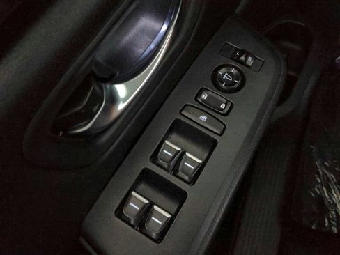 Used 2023 Honda Pilot Touring image 23