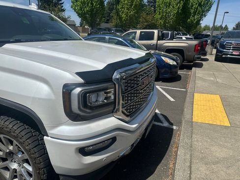 Used 2017 GMC Sierra 1500 Denali AWD/4WD image 2