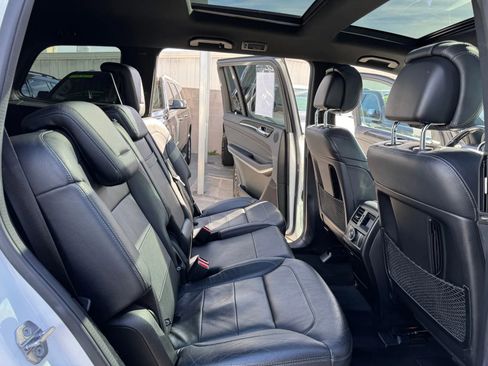 Used 2019 Mercedes-Benz GLS 550 4MATIC image 18