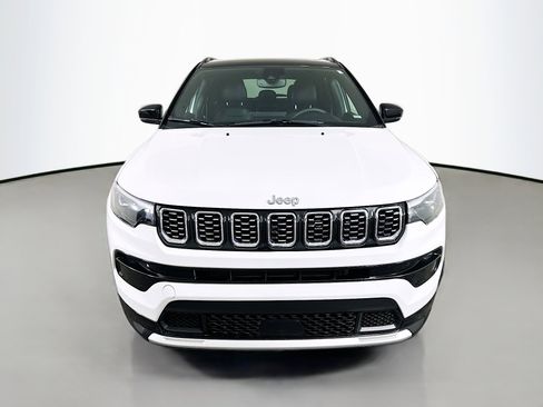 Used 2025 Jeep Compass Limited w/ Elite Group AWD/4WD image 2