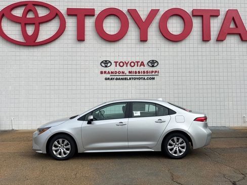 New 2026 Toyota Corolla LE image 3