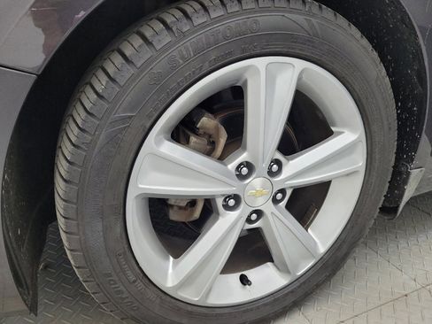 Used 2016 Chevrolet Cruze LT image 31