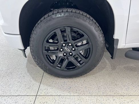 New 2026 Chevrolet Silverado 1500 Custom w/ Turbomax Blackout Package AWD/4WD image 29
