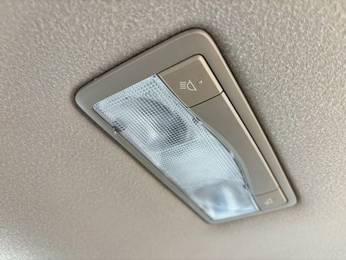 Used 2011 Toyota Avalon image 49