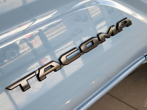 New 2026 Toyota Tacoma TRD Off-Road AWD/4WD image 11